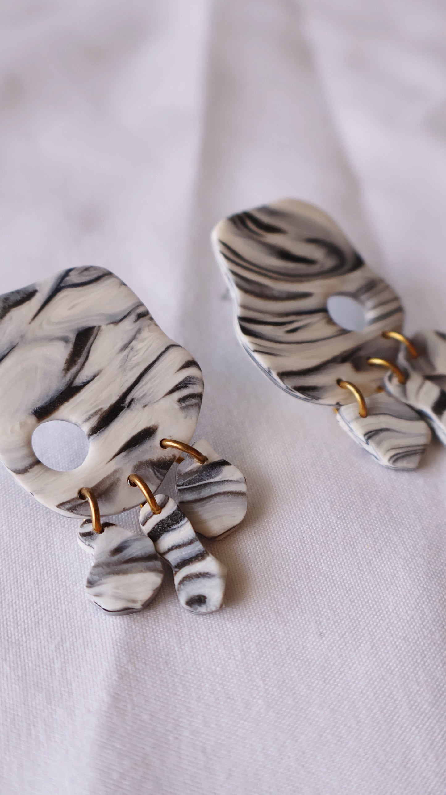 Cleio Earrings- Black Marble