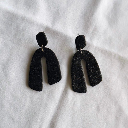 Yeassa Earrings (Black Sparkle)